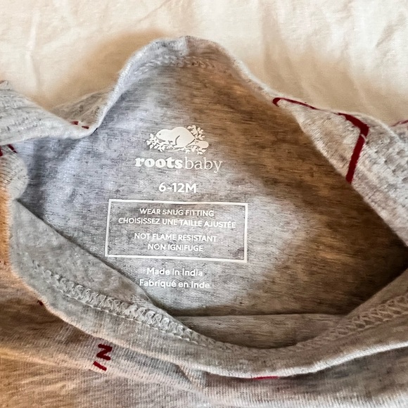 Donated NWOT baby roots grey valentine heart onesie - Picture 2 of 2